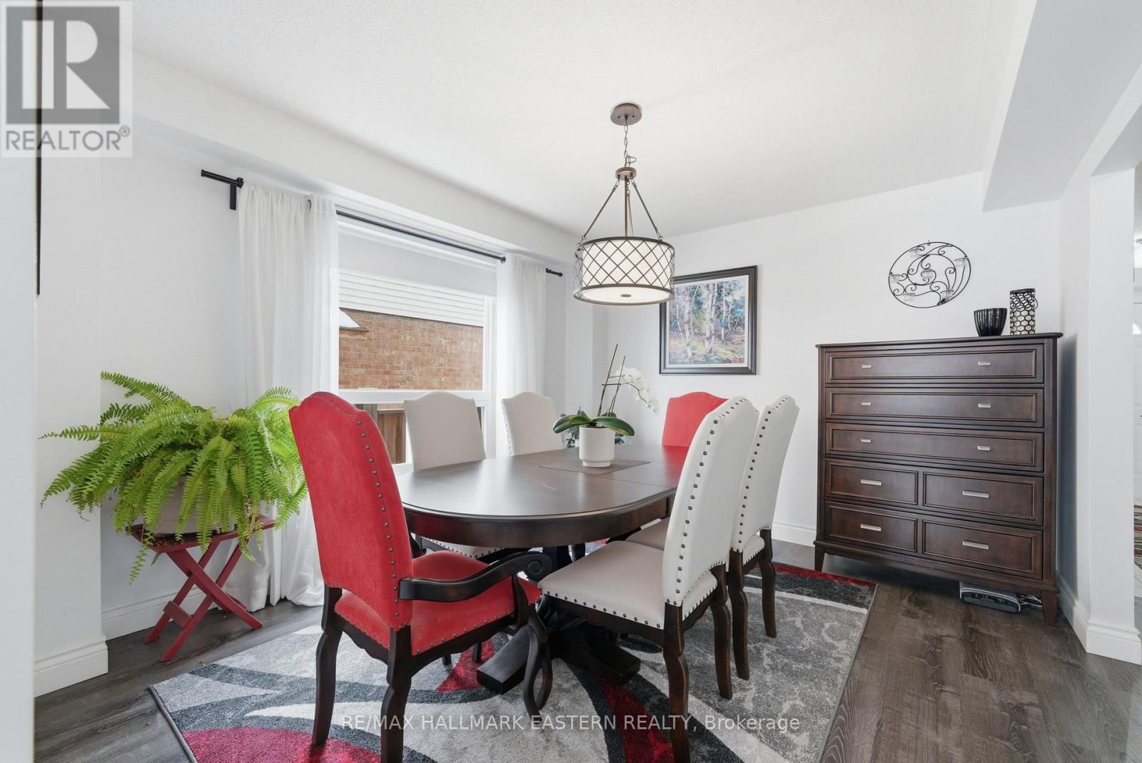 537 WILFRED DRIVE Image 5