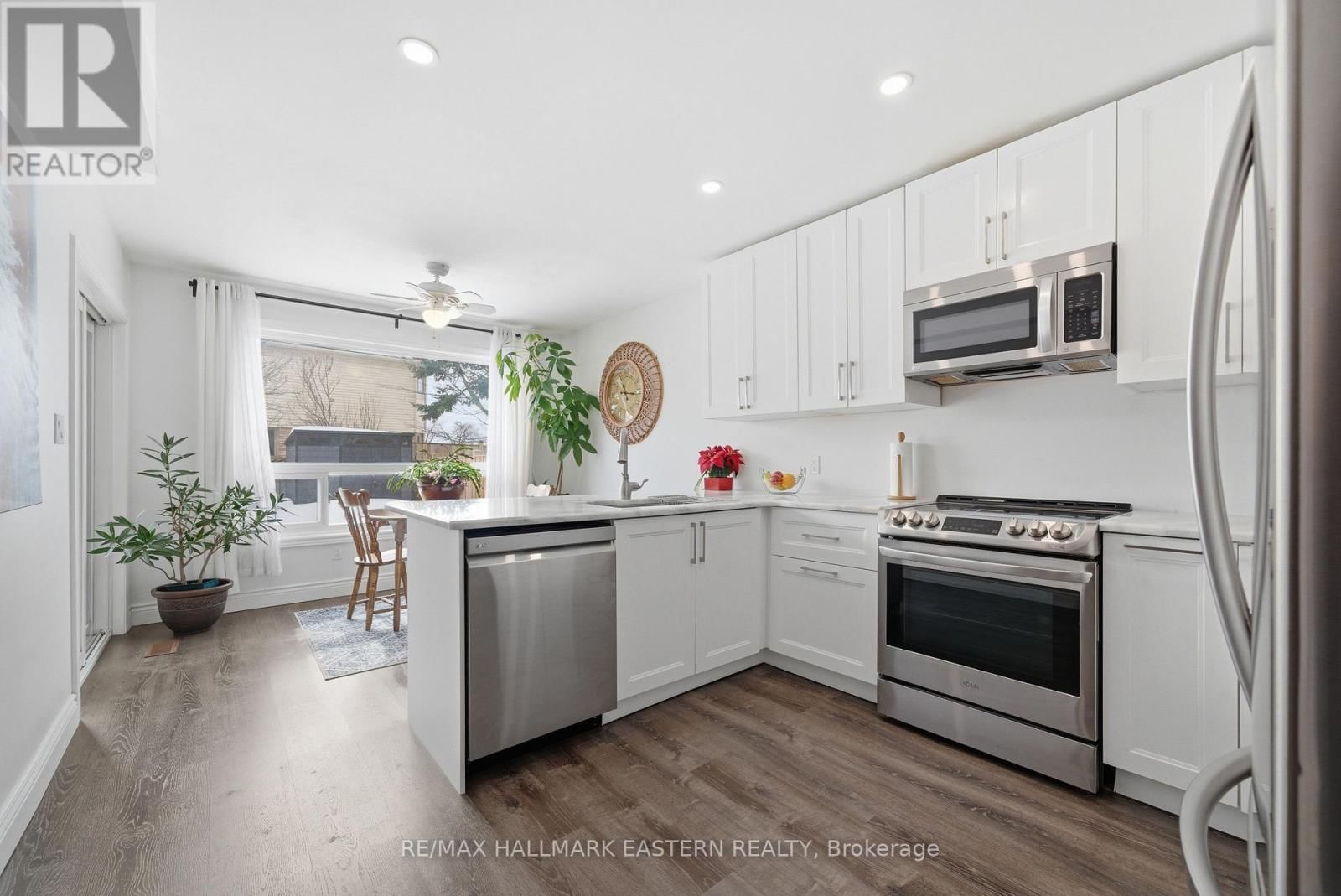 537 WILFRED DRIVE Image 6