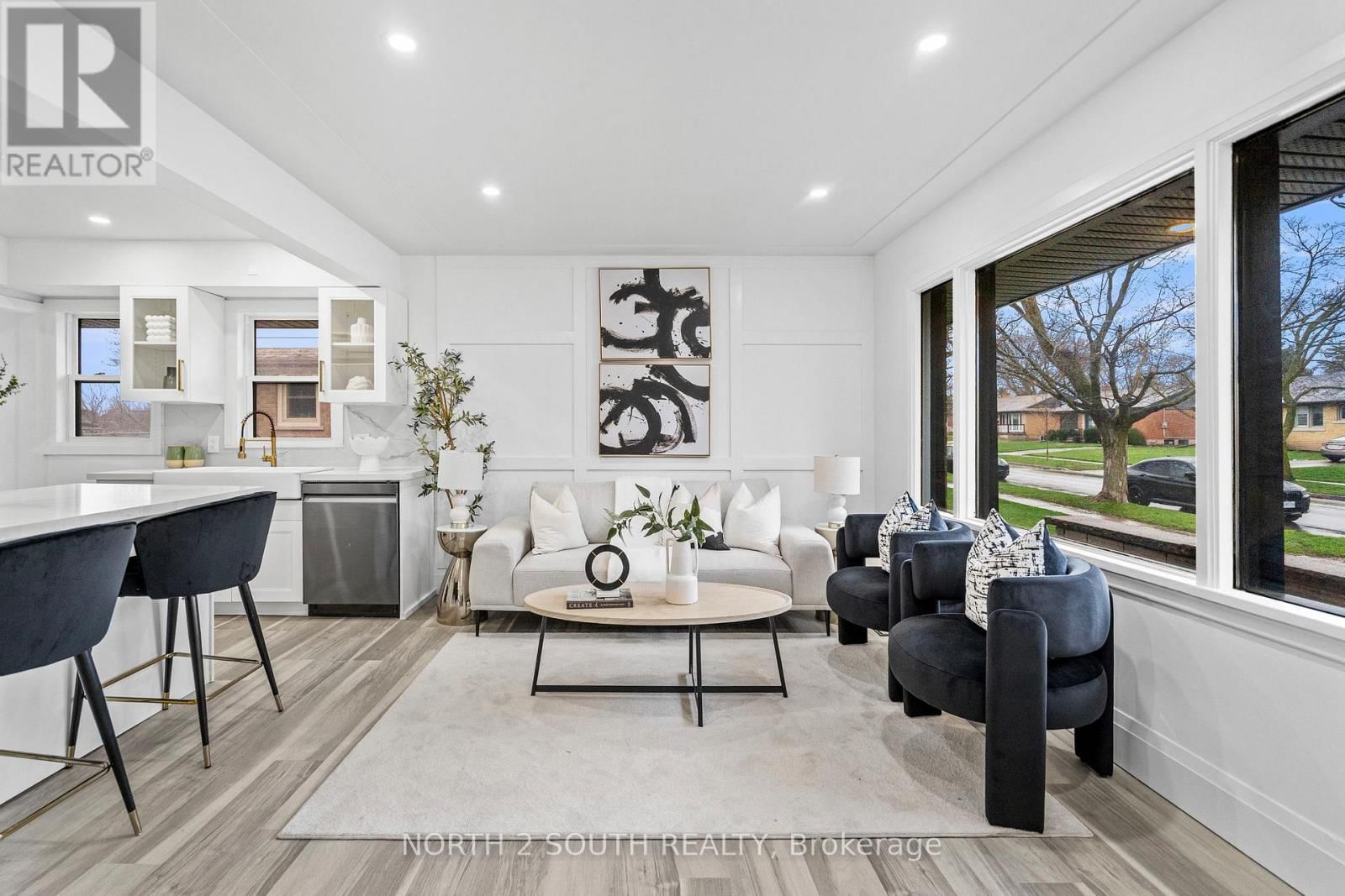 81 CLARK AVENUE Image 12