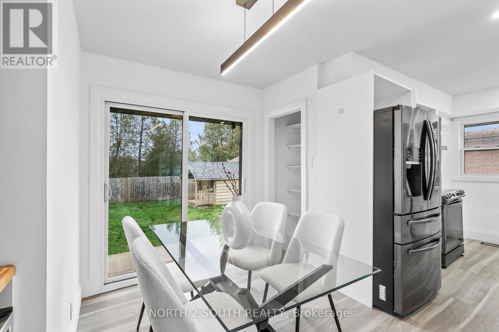 81 CLARK AVENUE Image 19