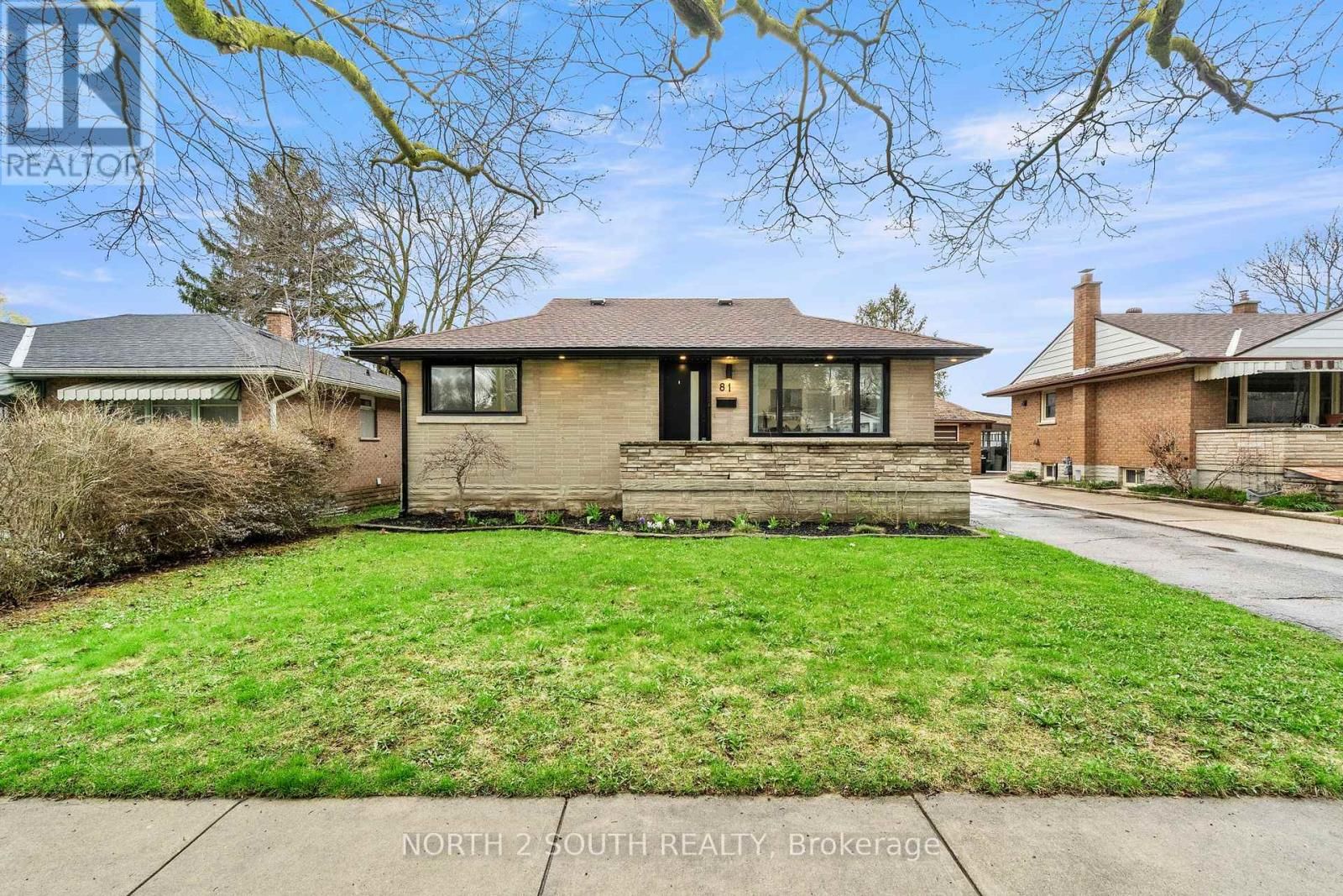 81 CLARK AVENUE Image 2