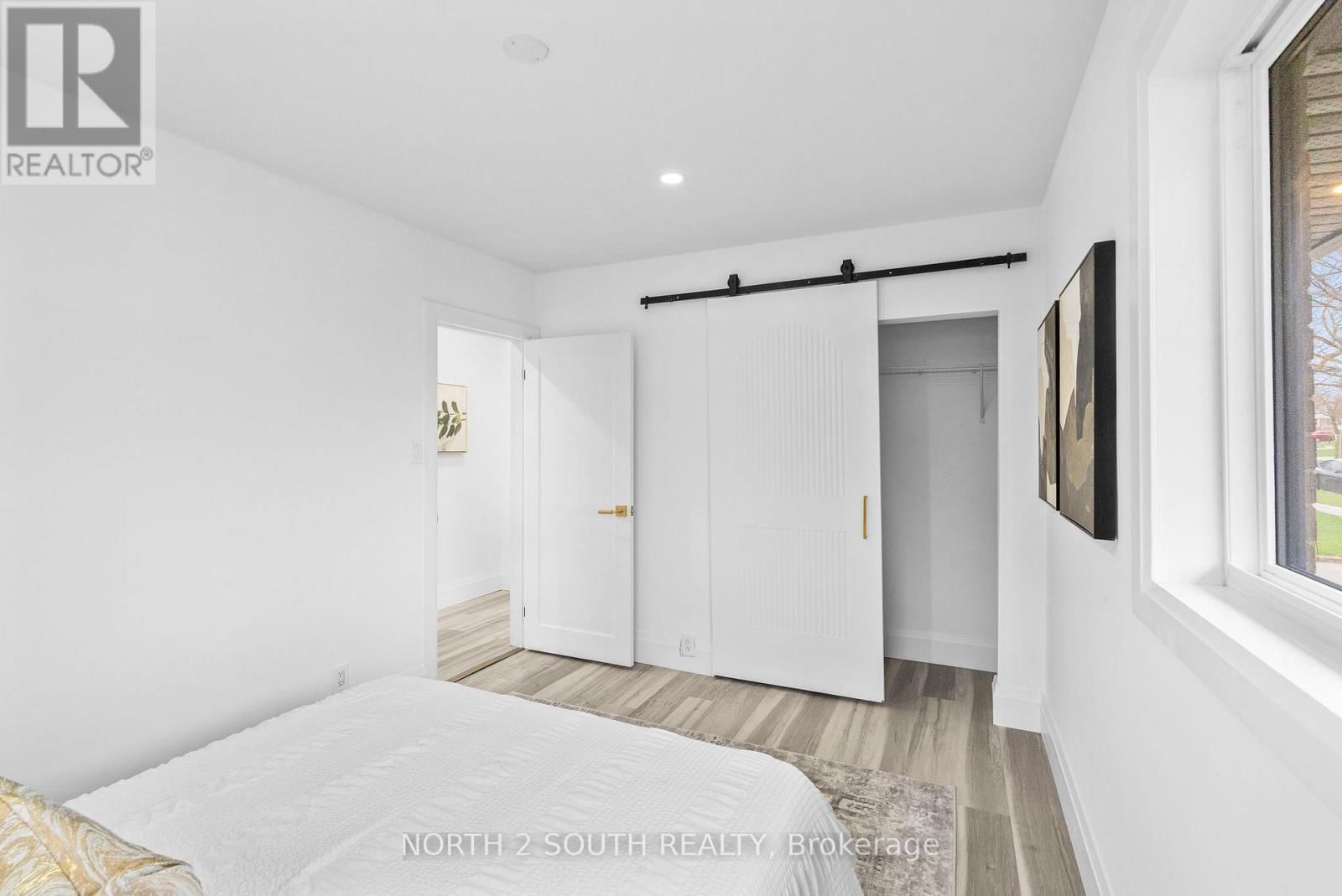 81 CLARK AVENUE Image 22