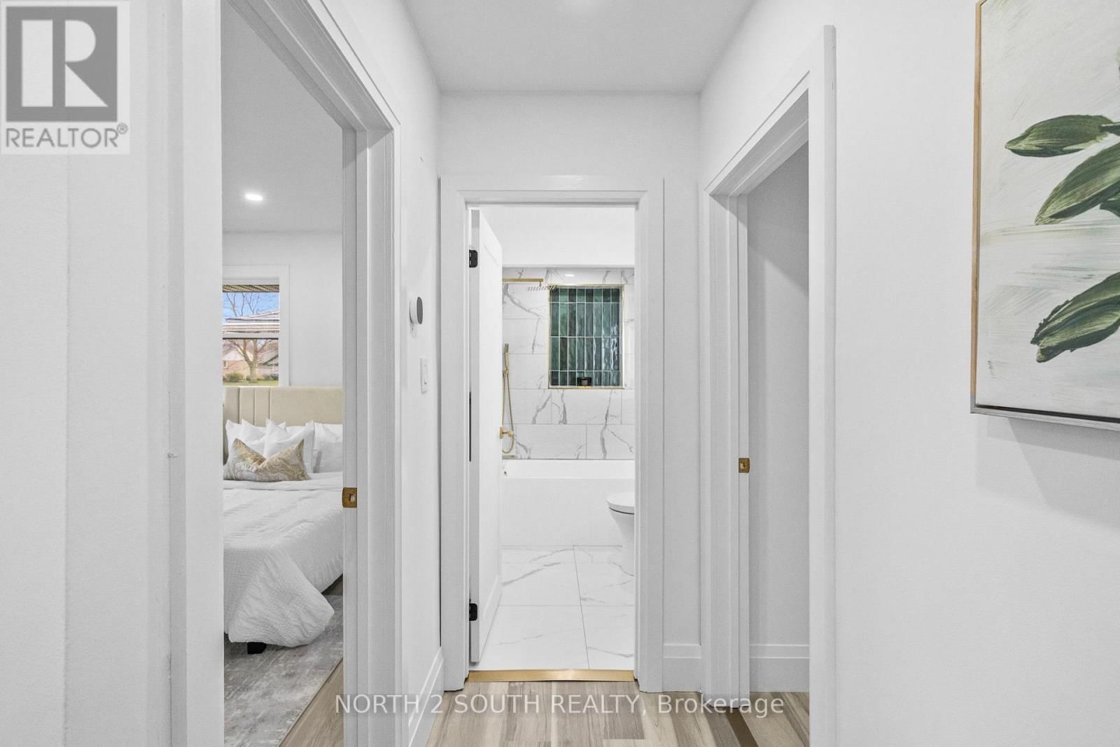 81 CLARK AVENUE Image 23