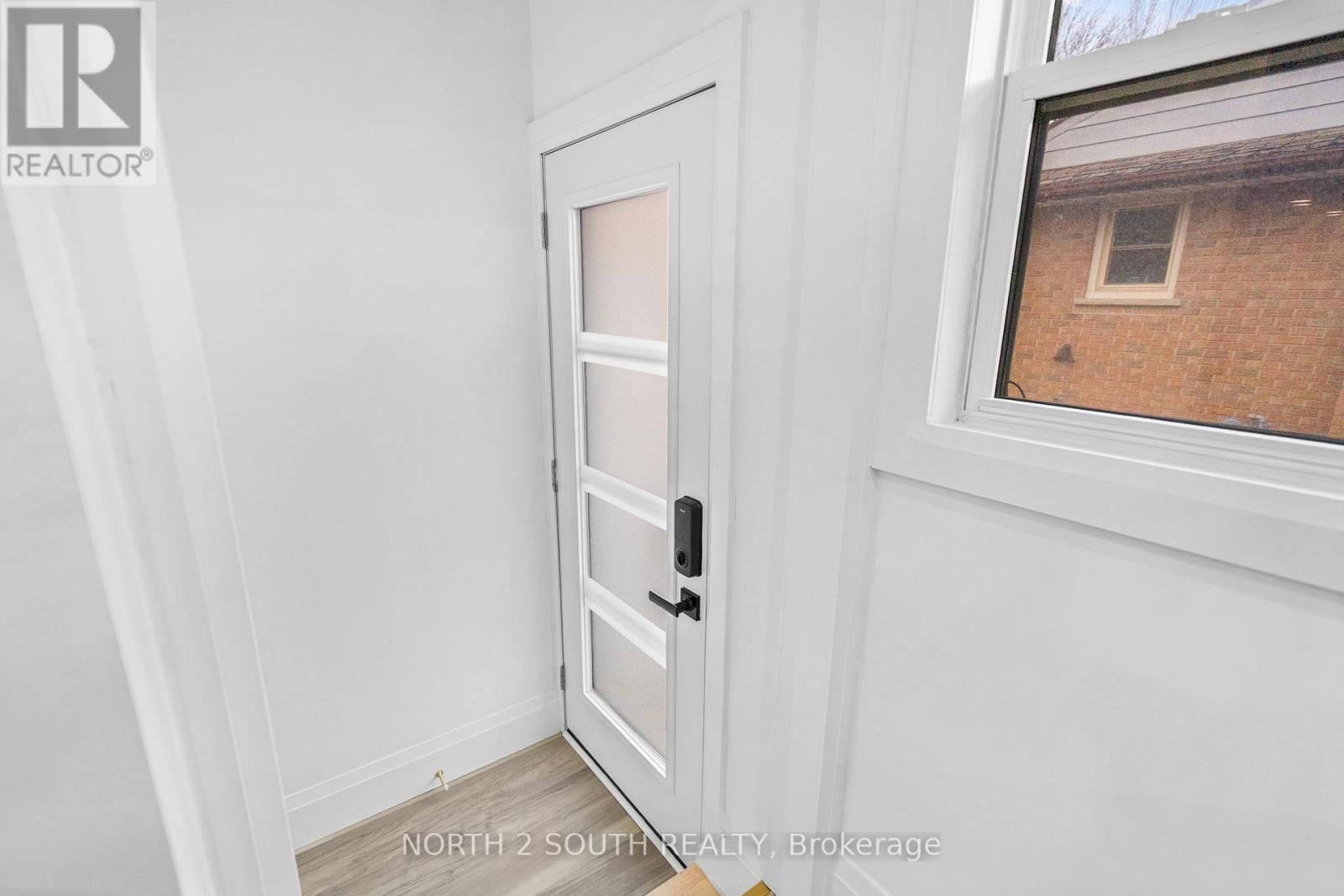 81 CLARK AVENUE Image 29