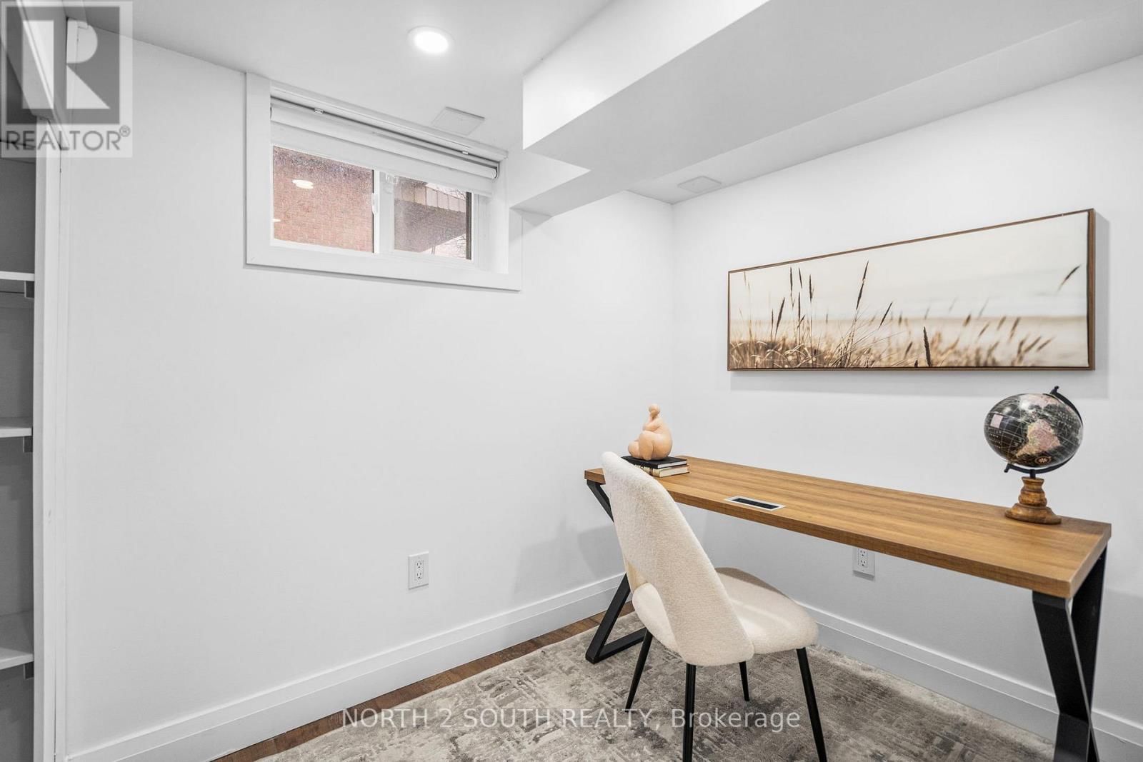 81 CLARK AVENUE Image 31