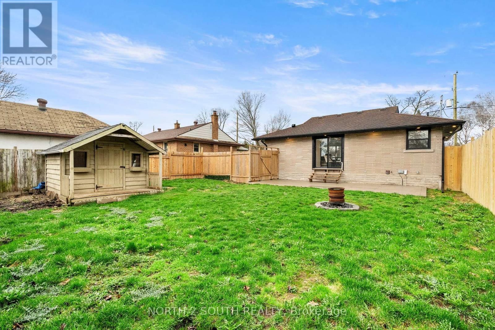 81 CLARK AVENUE Image 40