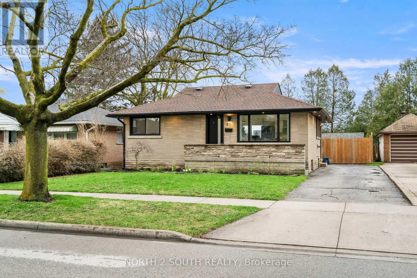 81 CLARK AVENUE Image 44