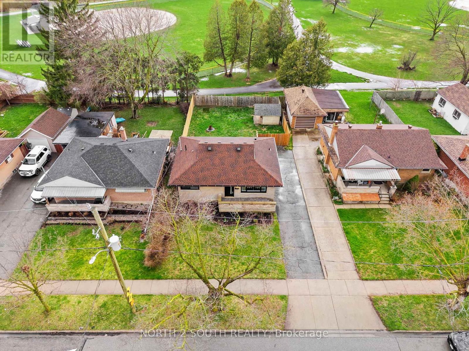 81 CLARK AVENUE Image 49