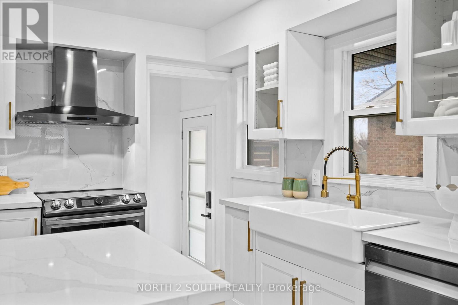 81 CLARK AVENUE Image 5