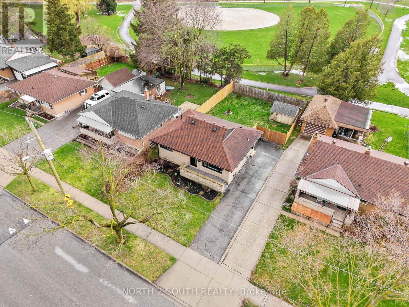 81 CLARK AVENUE Image 50