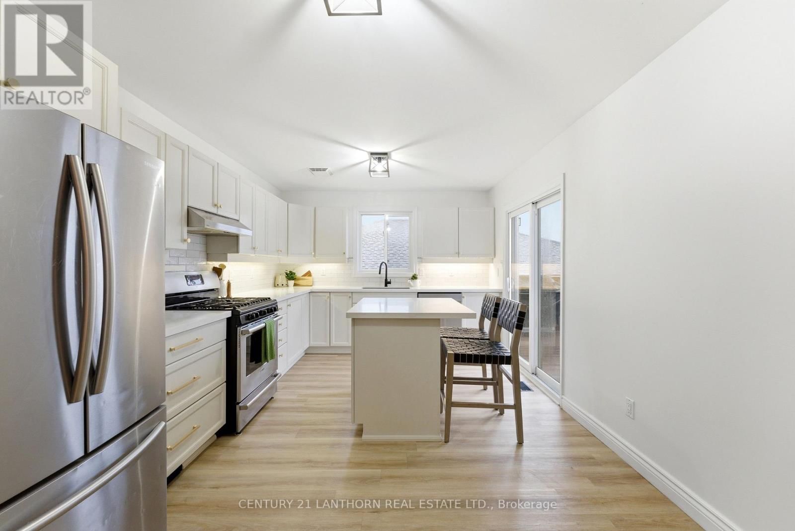 75 GEARIN STREET Image 13