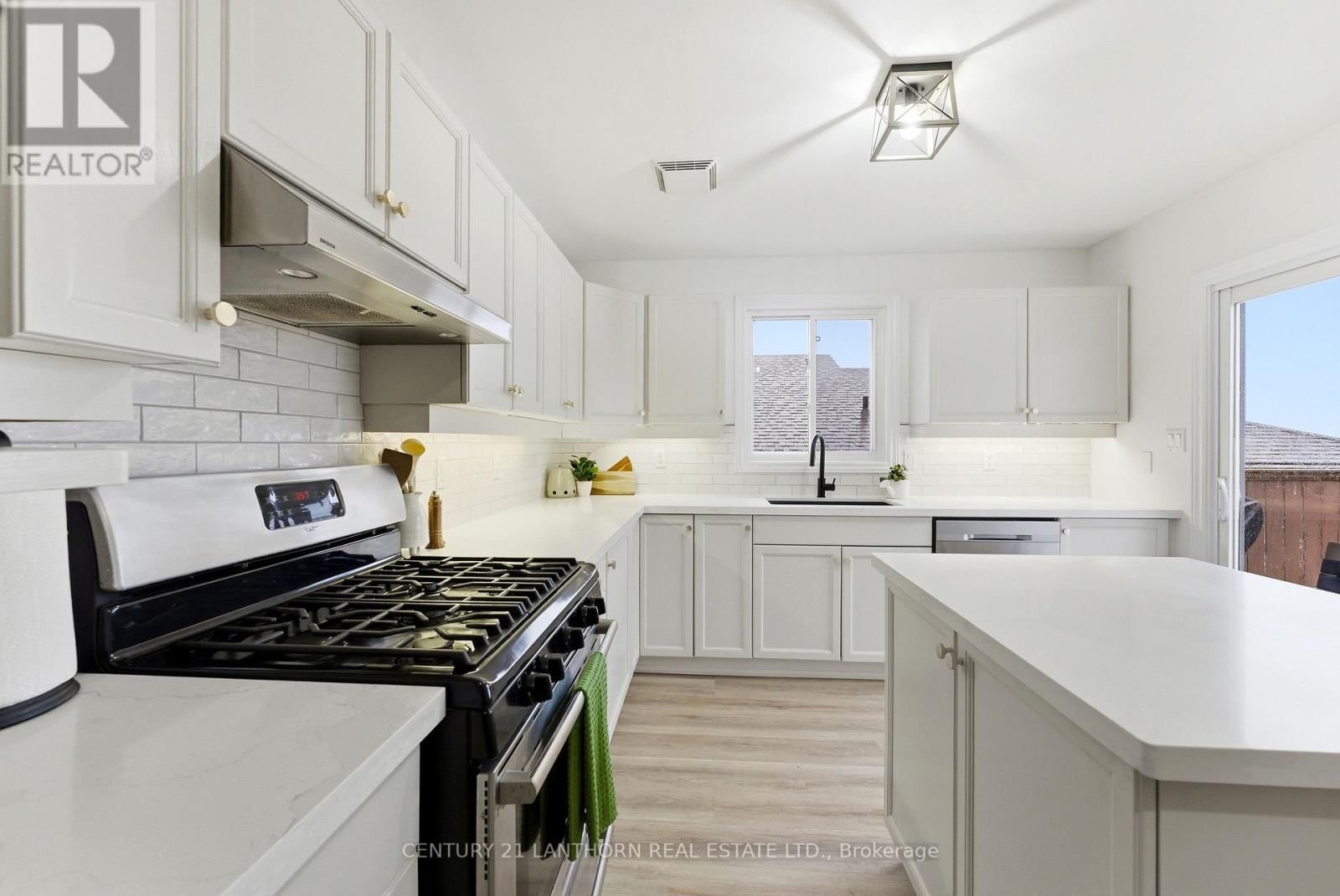 75 GEARIN STREET Image 14