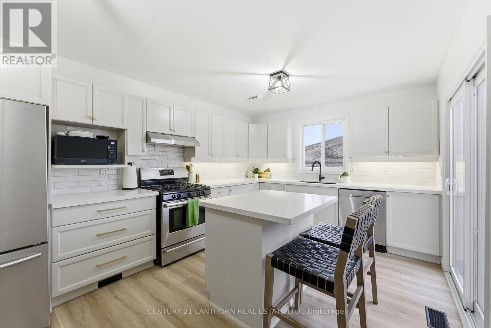 75 GEARIN STREET Image 17