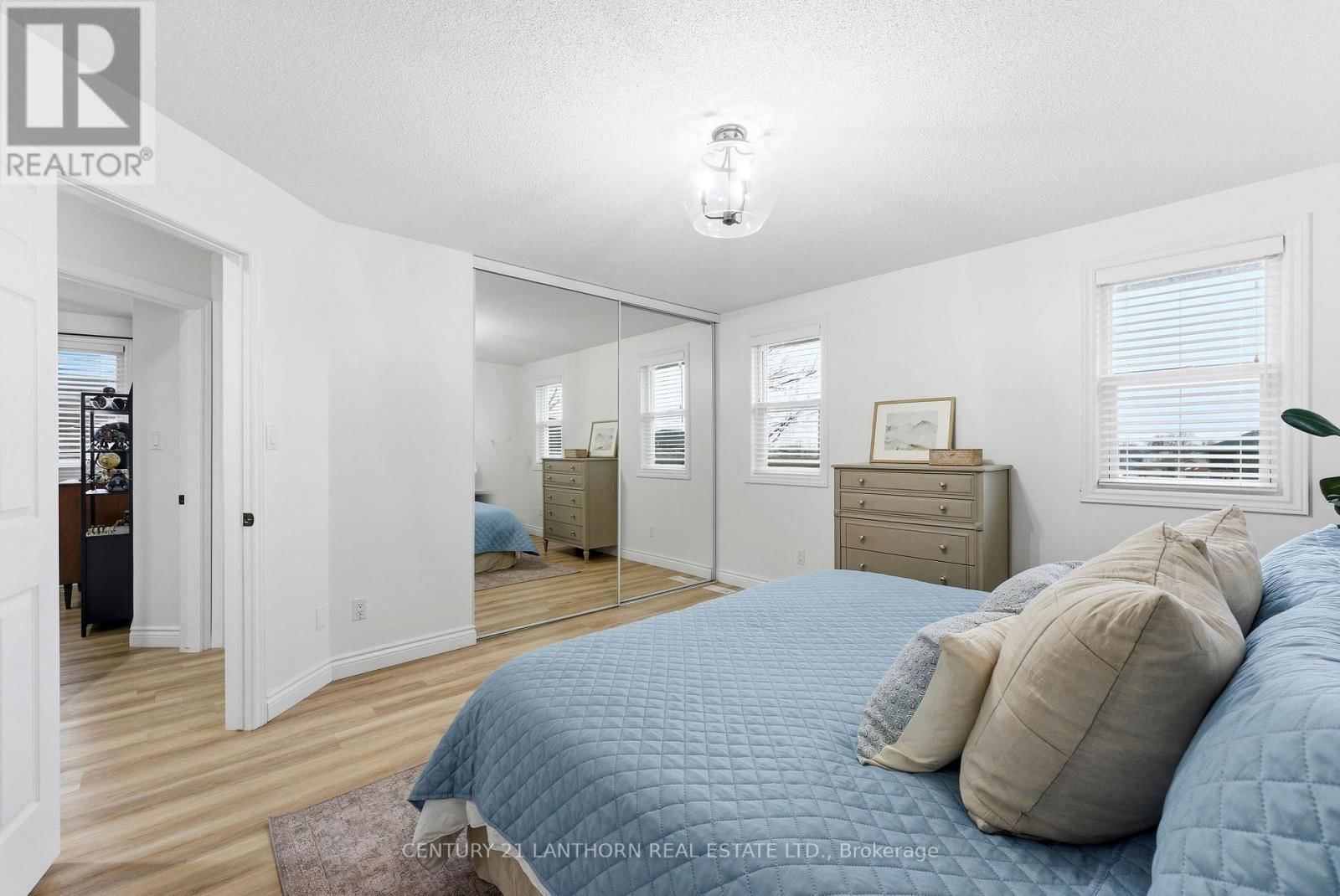 75 GEARIN STREET Image 19