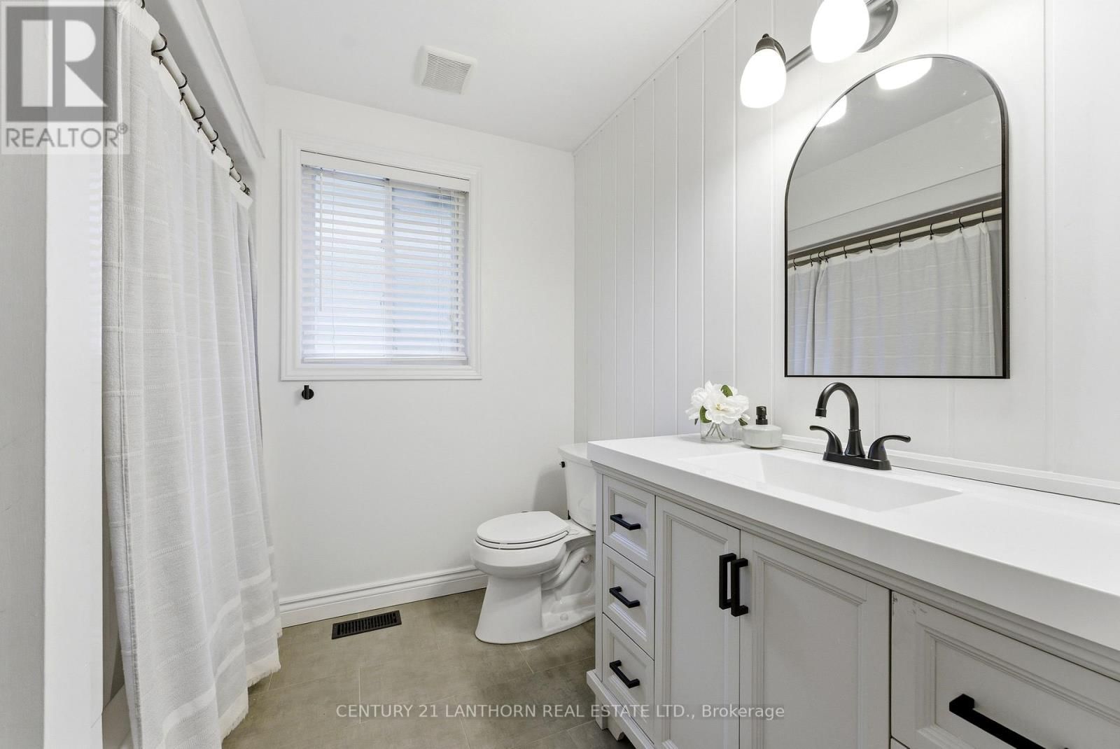 75 GEARIN STREET Image 25