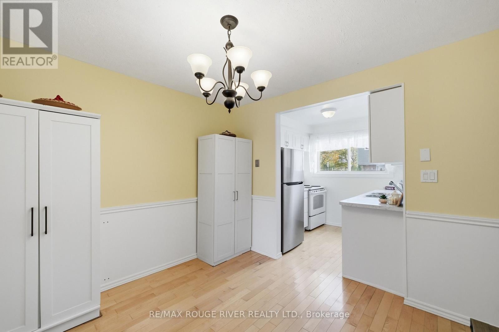 C3 - 400 WESTWOOD DRIVE Image 10