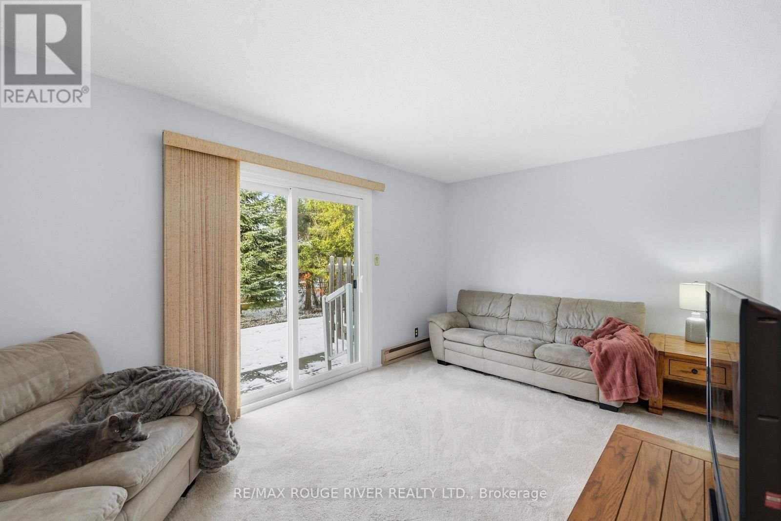 C3 - 400 WESTWOOD DRIVE Image 13