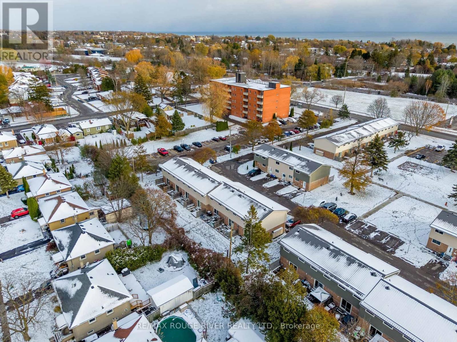 C3 - 400 WESTWOOD DRIVE Image 32