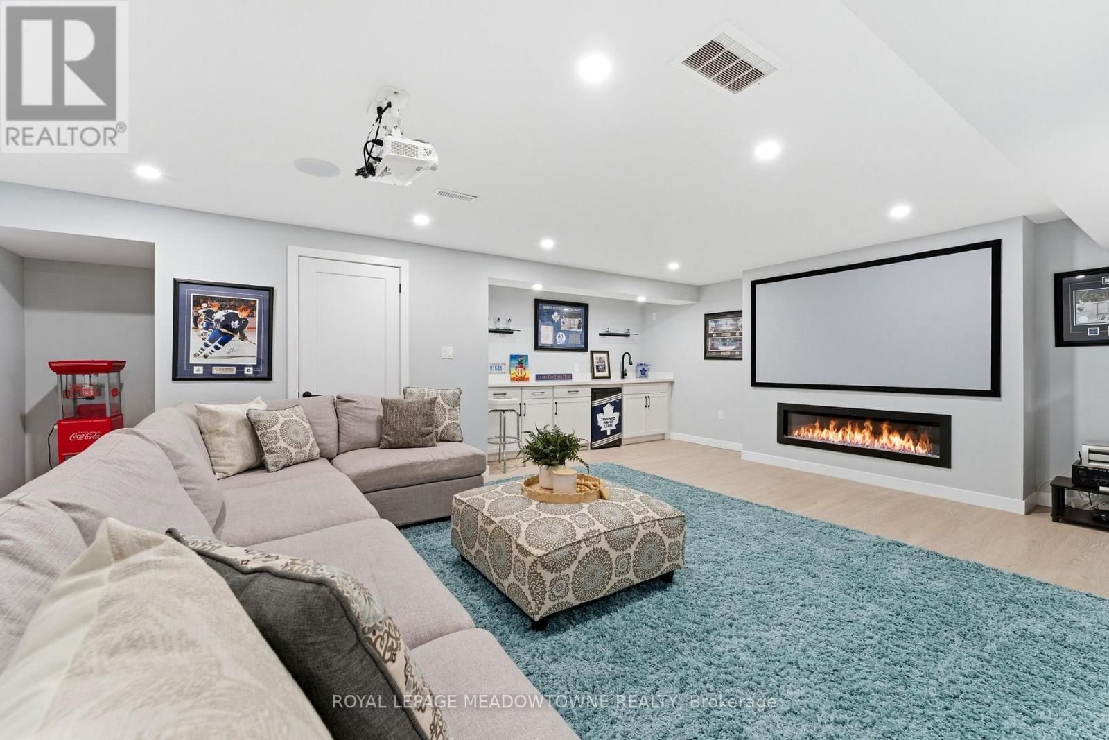 2 BLUEHERON LANE Image 22