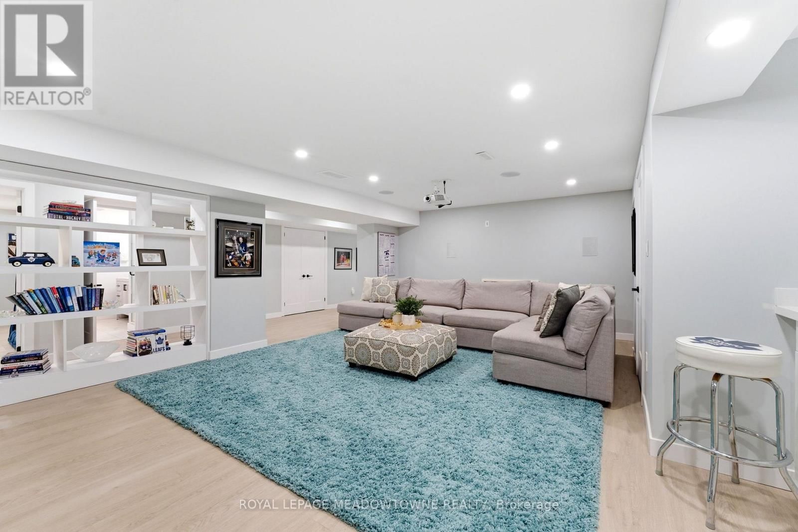 2 BLUEHERON LANE Image 23