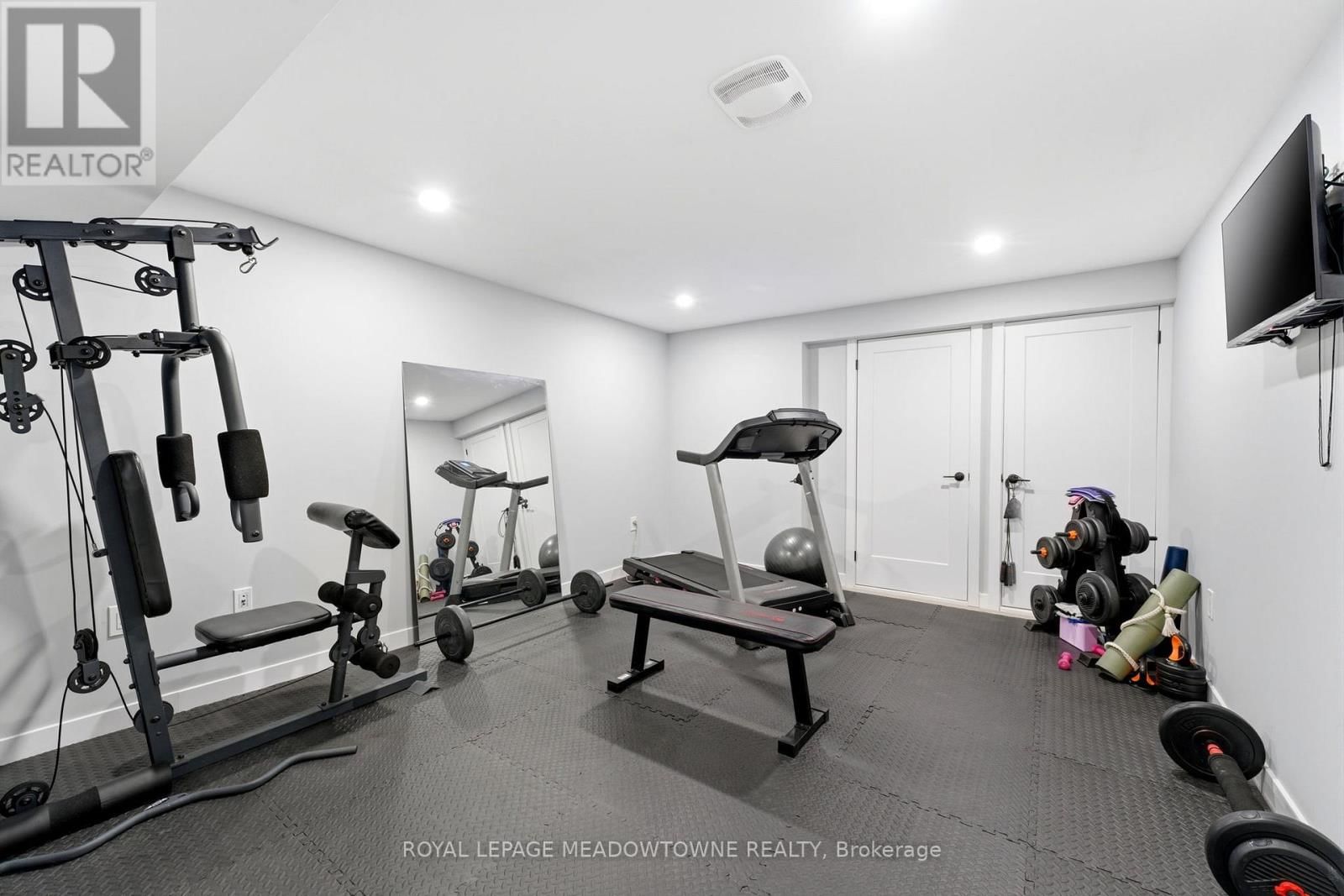 2 BLUEHERON LANE Image 28