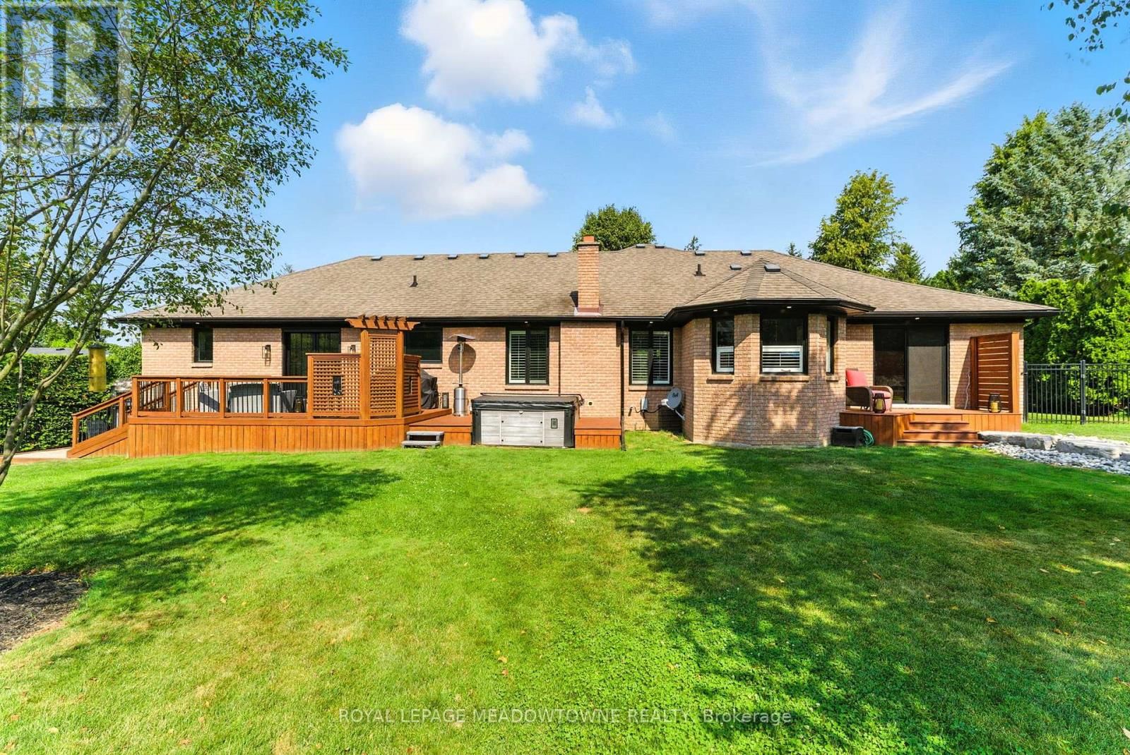 2 BLUEHERON LANE Image 30