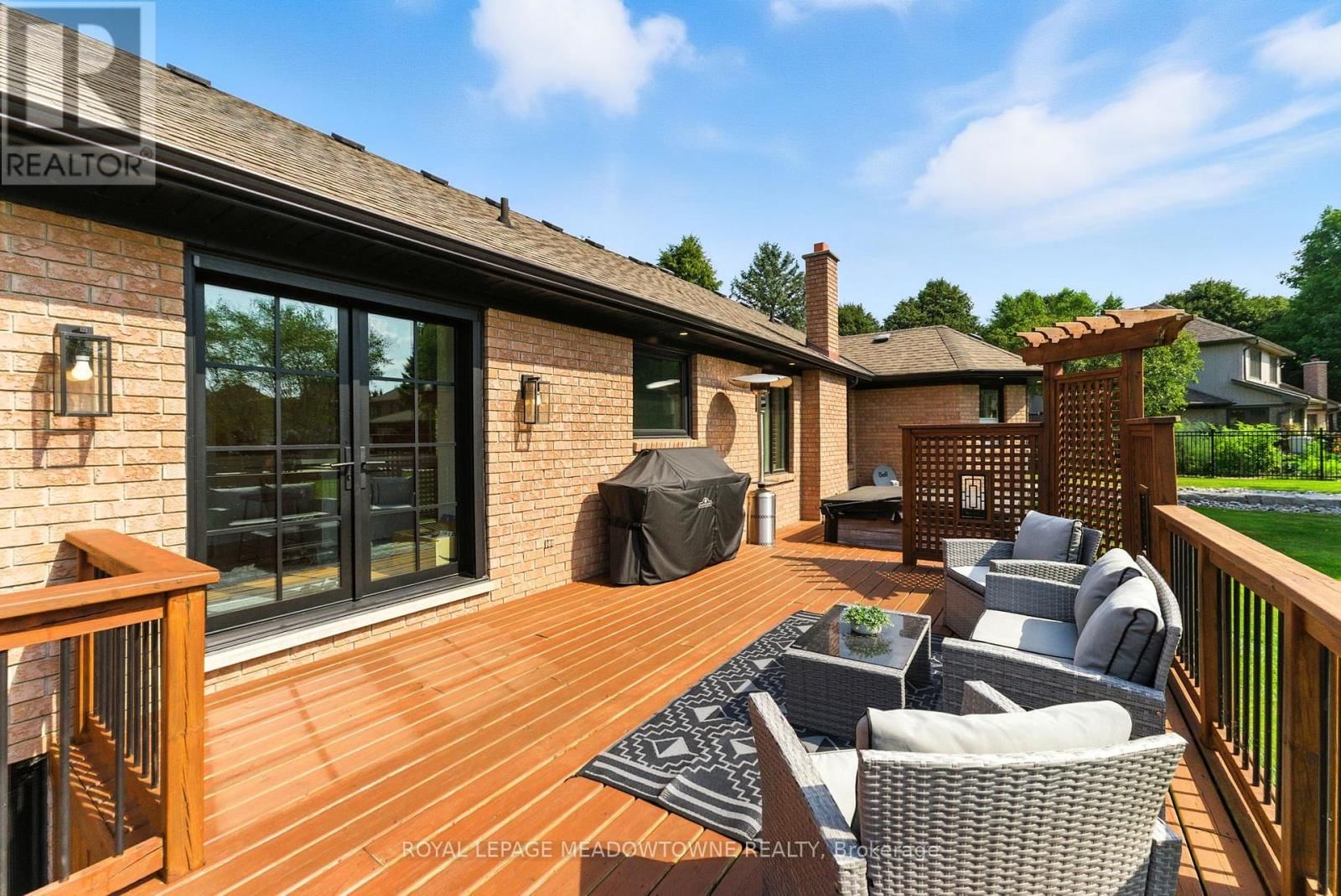 2 BLUEHERON LANE Image 31