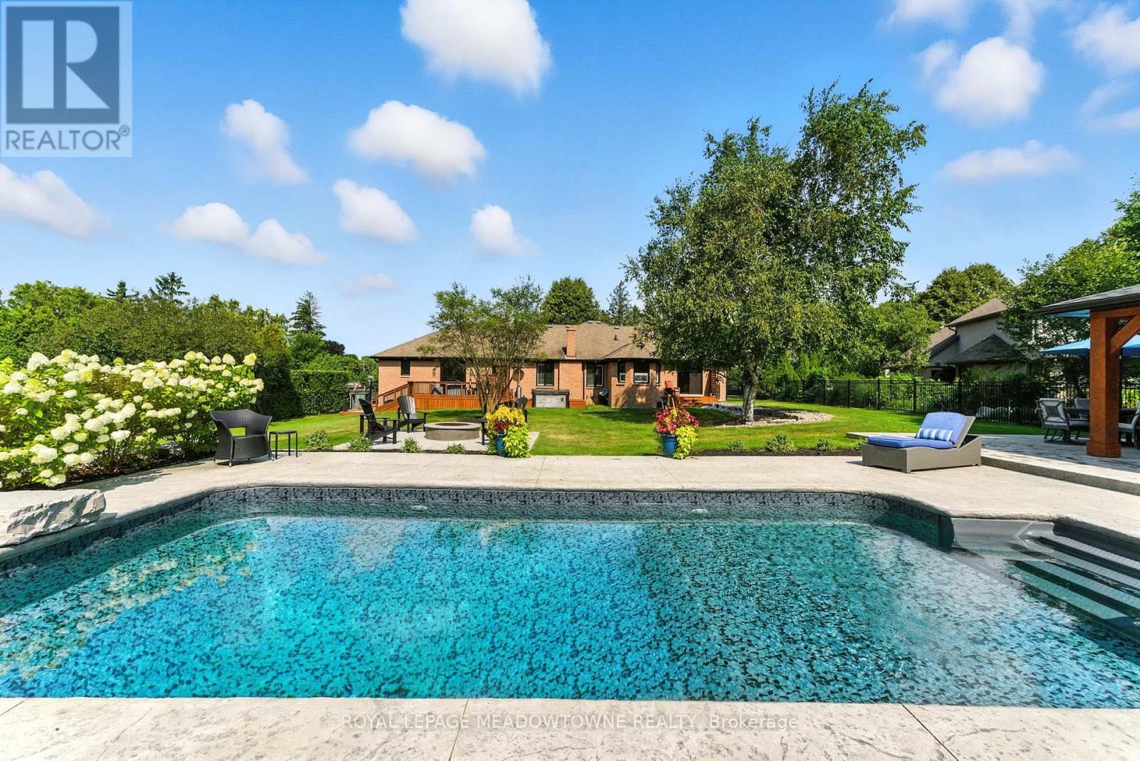 2 BLUEHERON LANE Image 35