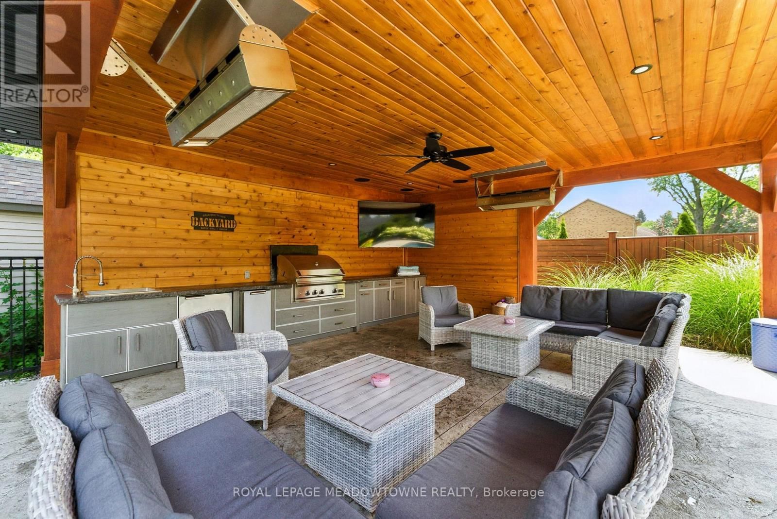 2 BLUEHERON LANE Image 37