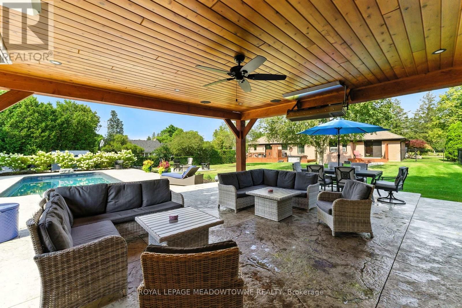 2 BLUEHERON LANE Image 39