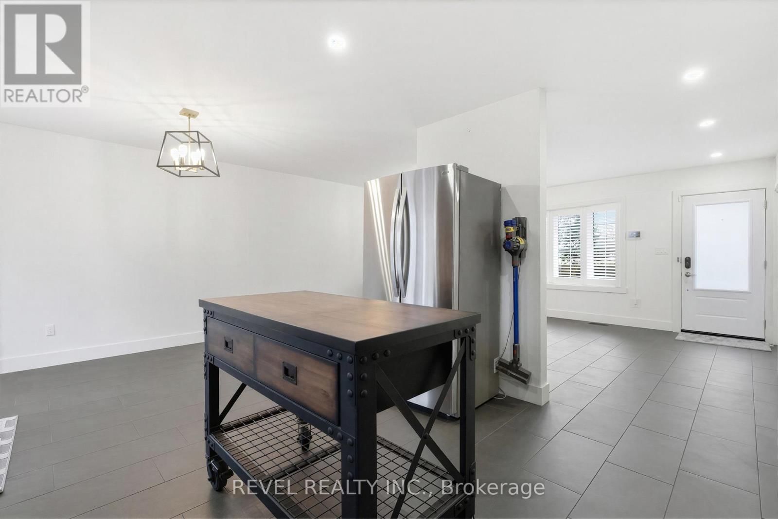 92 WATER STREET Image 10