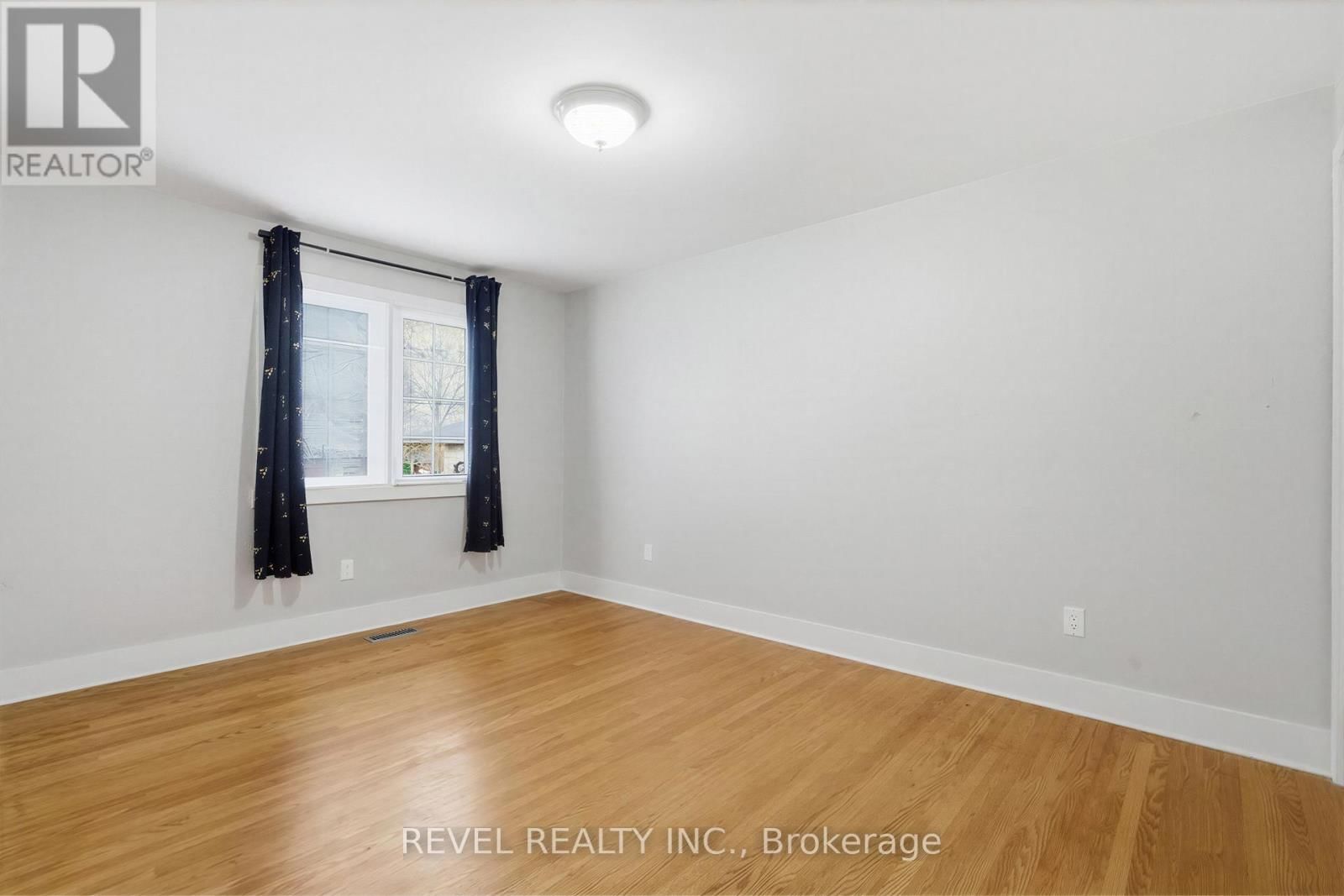 92 WATER STREET Image 13