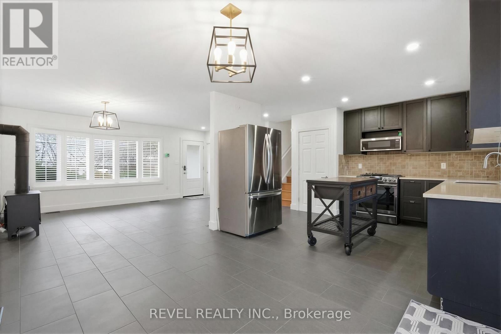 92 WATER STREET Image 7