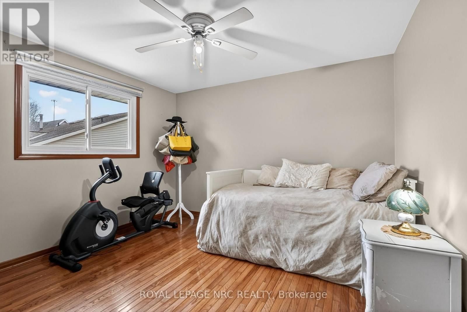 7438 PETRULLO COURT Image 23