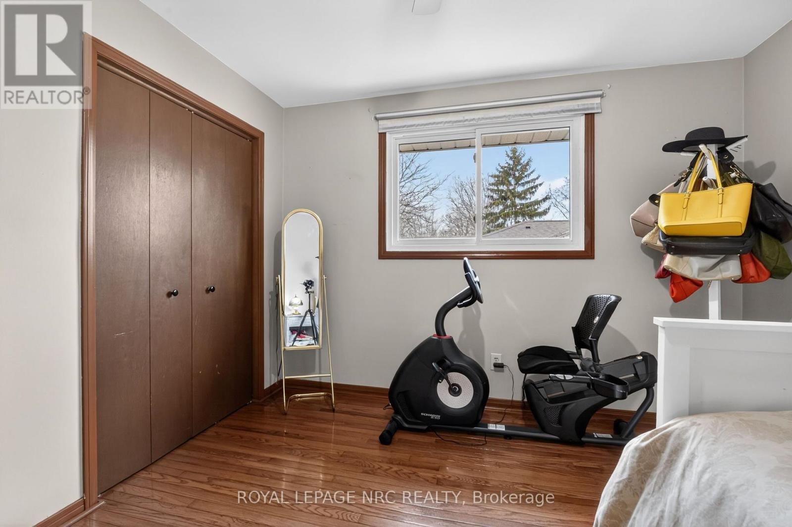 7438 PETRULLO COURT Image 24