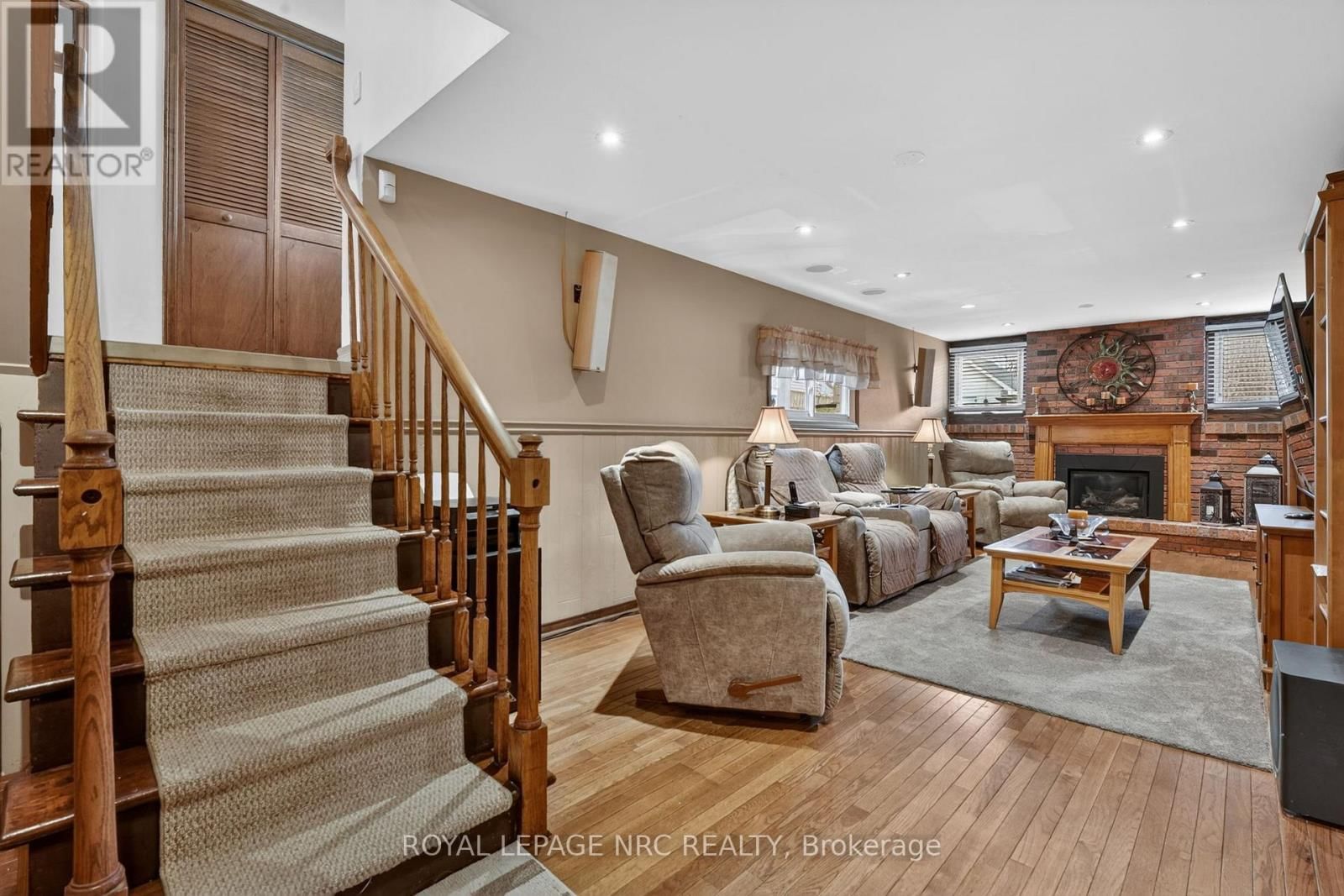 7438 PETRULLO COURT Image 28