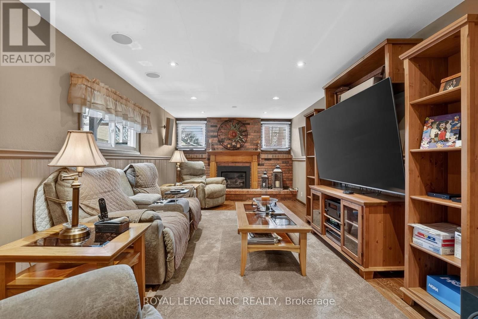 7438 PETRULLO COURT Image 29