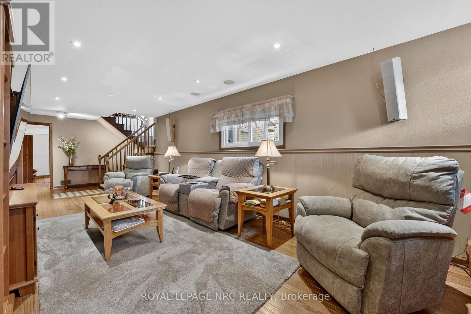 7438 PETRULLO COURT Image 32