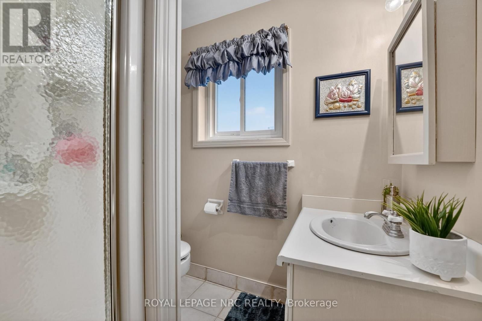 7438 PETRULLO COURT Image 36