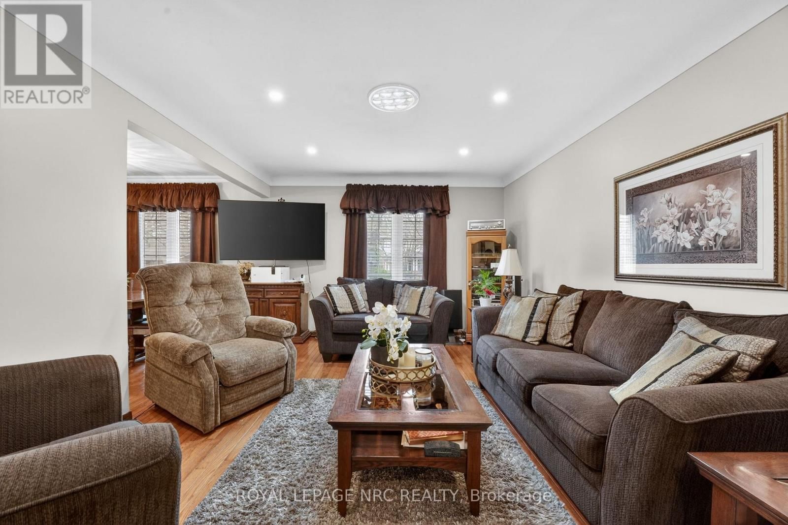 7438 PETRULLO COURT Image 9