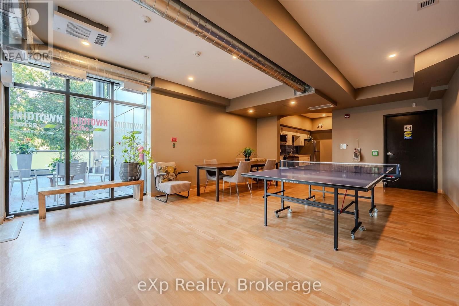 202 - 690 KING STREET WEST Image 31