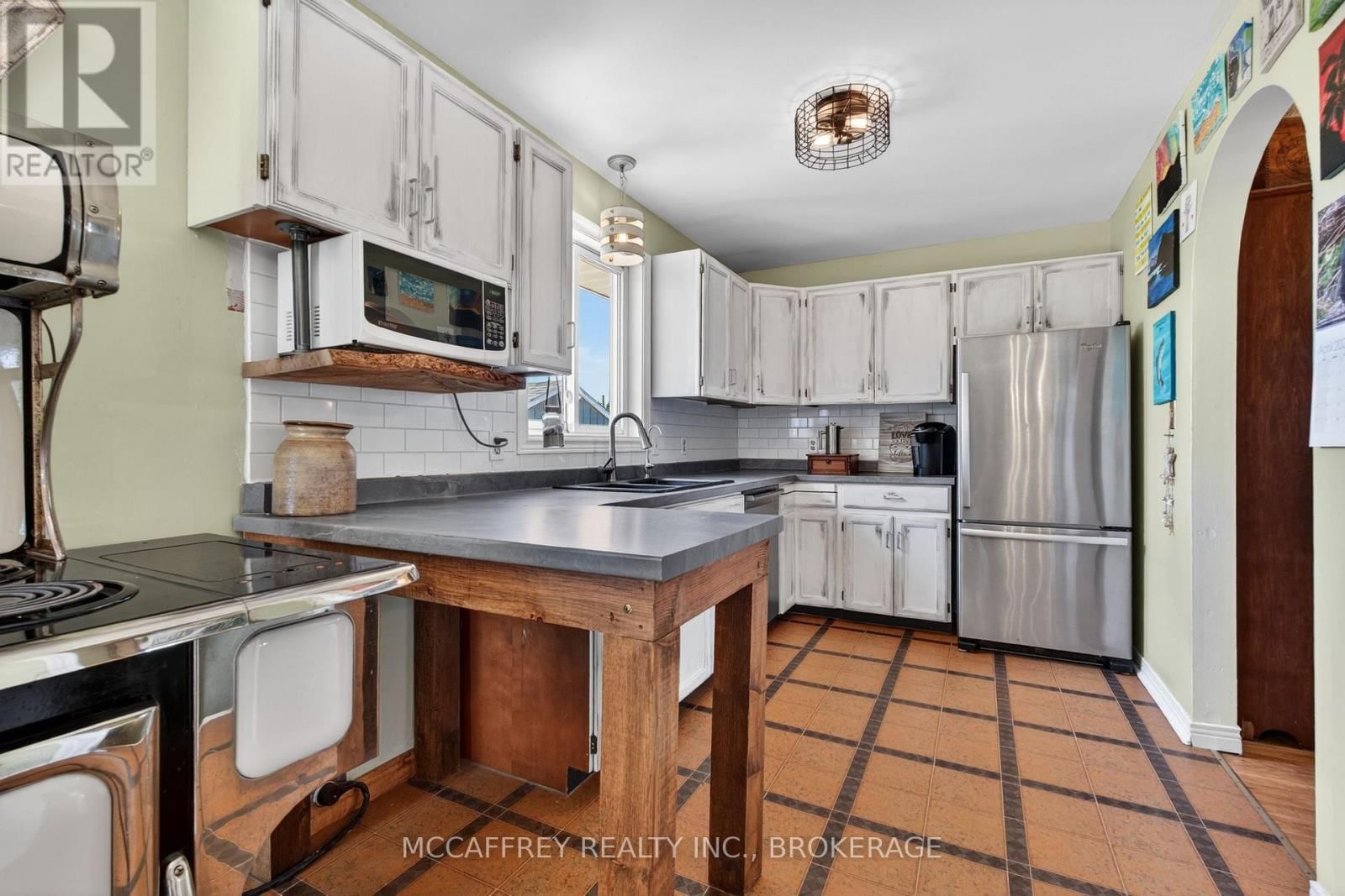 26 DOLLAR CRESCENT Image 11