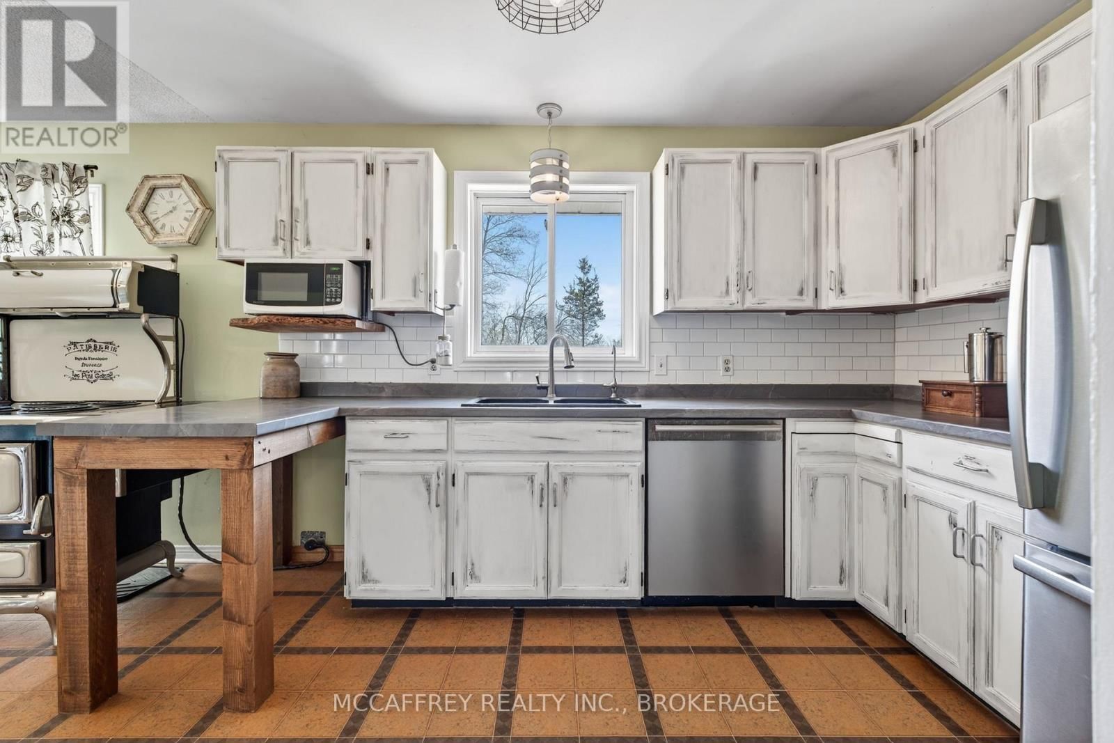 26 DOLLAR CRESCENT Image 13