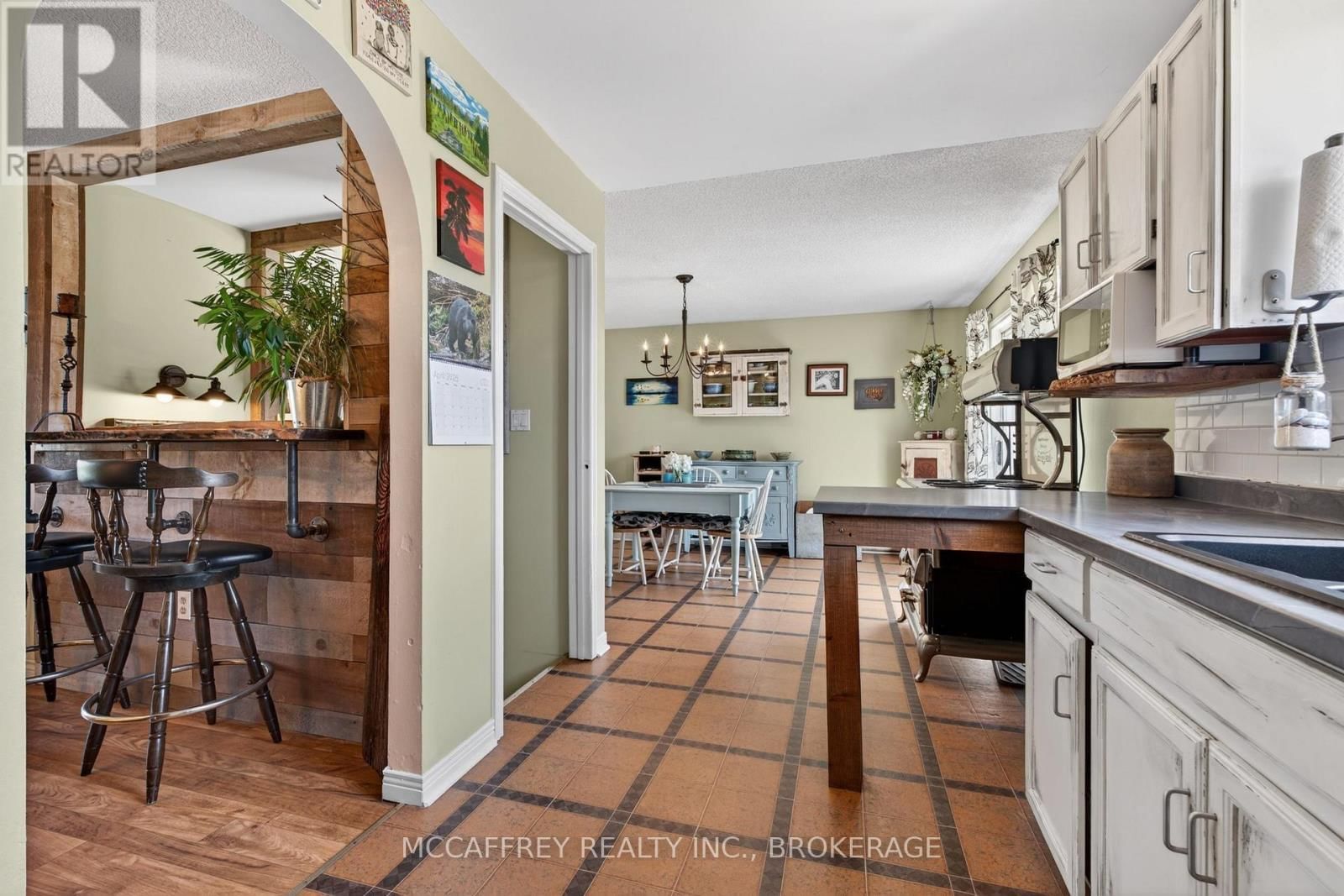 26 DOLLAR CRESCENT Image 14