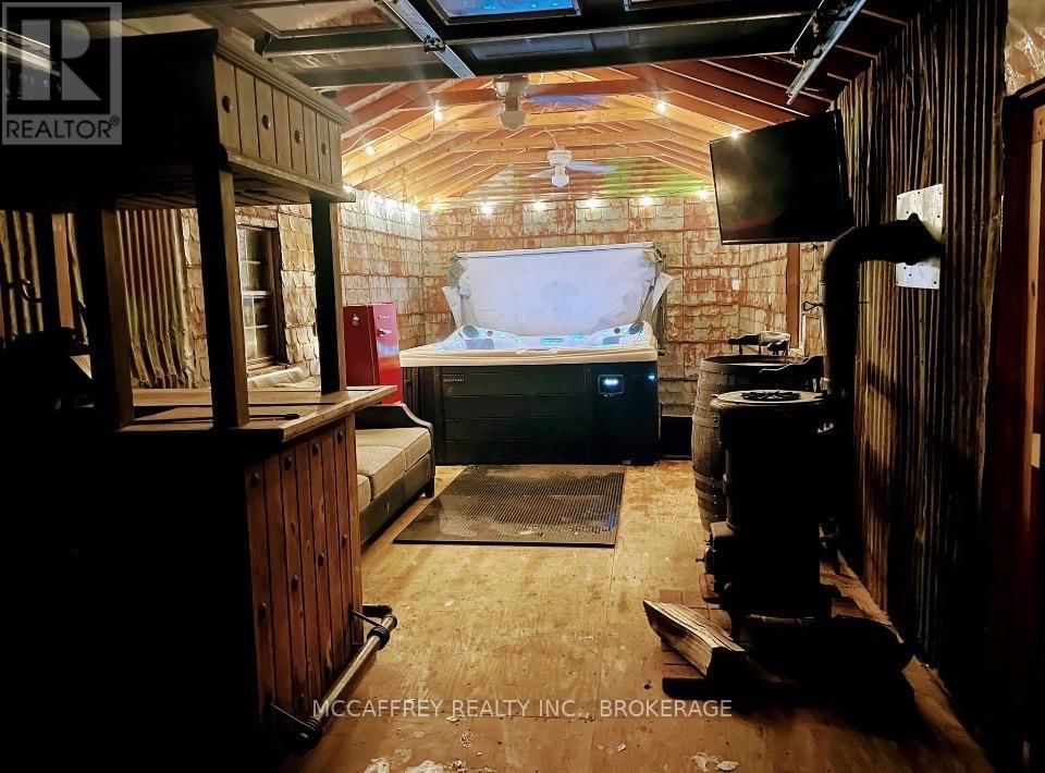 26 DOLLAR CRESCENT Image 31