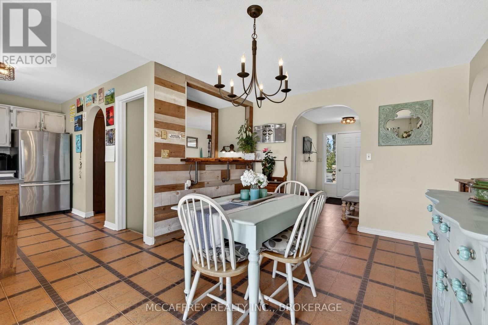 26 DOLLAR CRESCENT Image 9