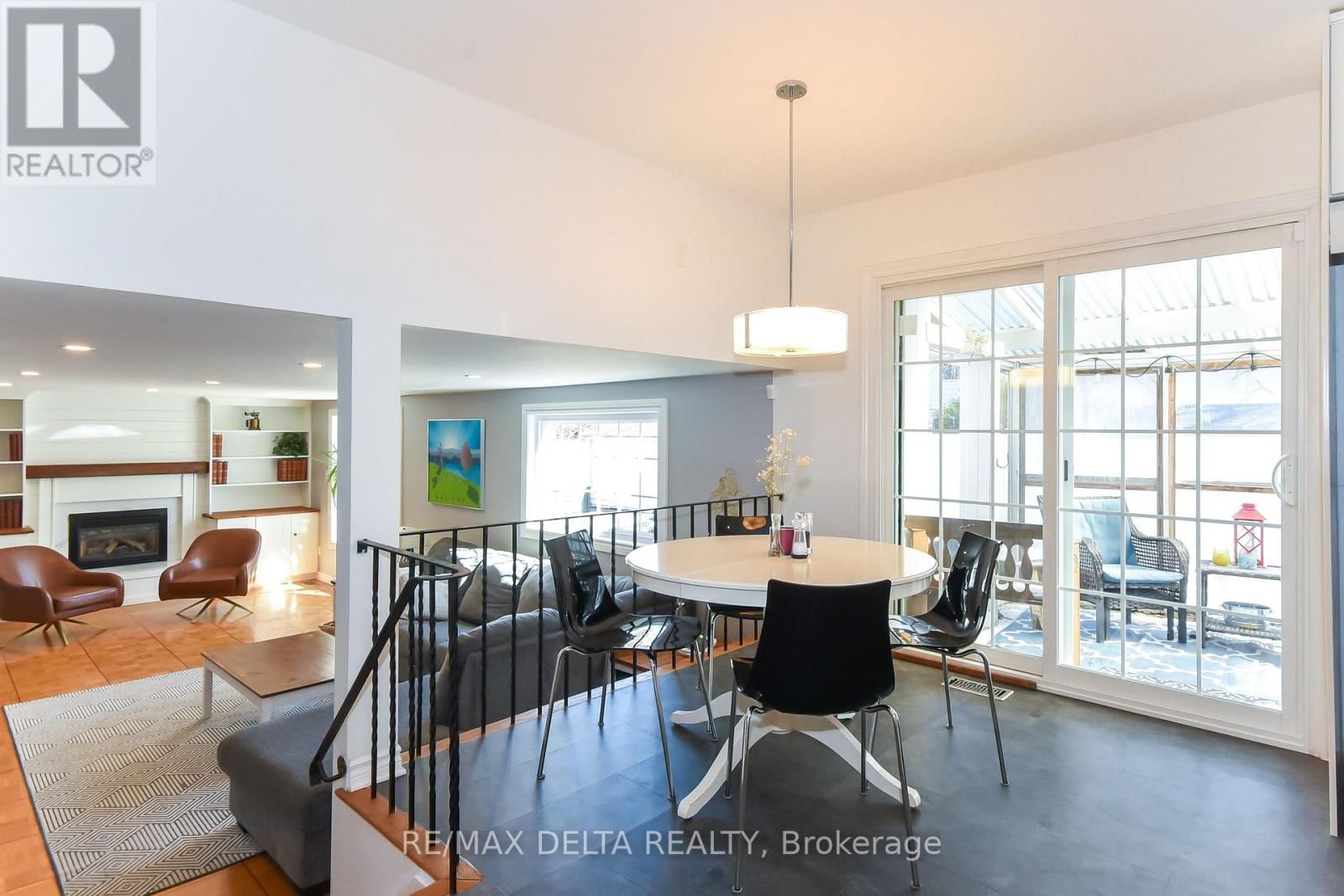 13 PARKLANE COURT Image 12