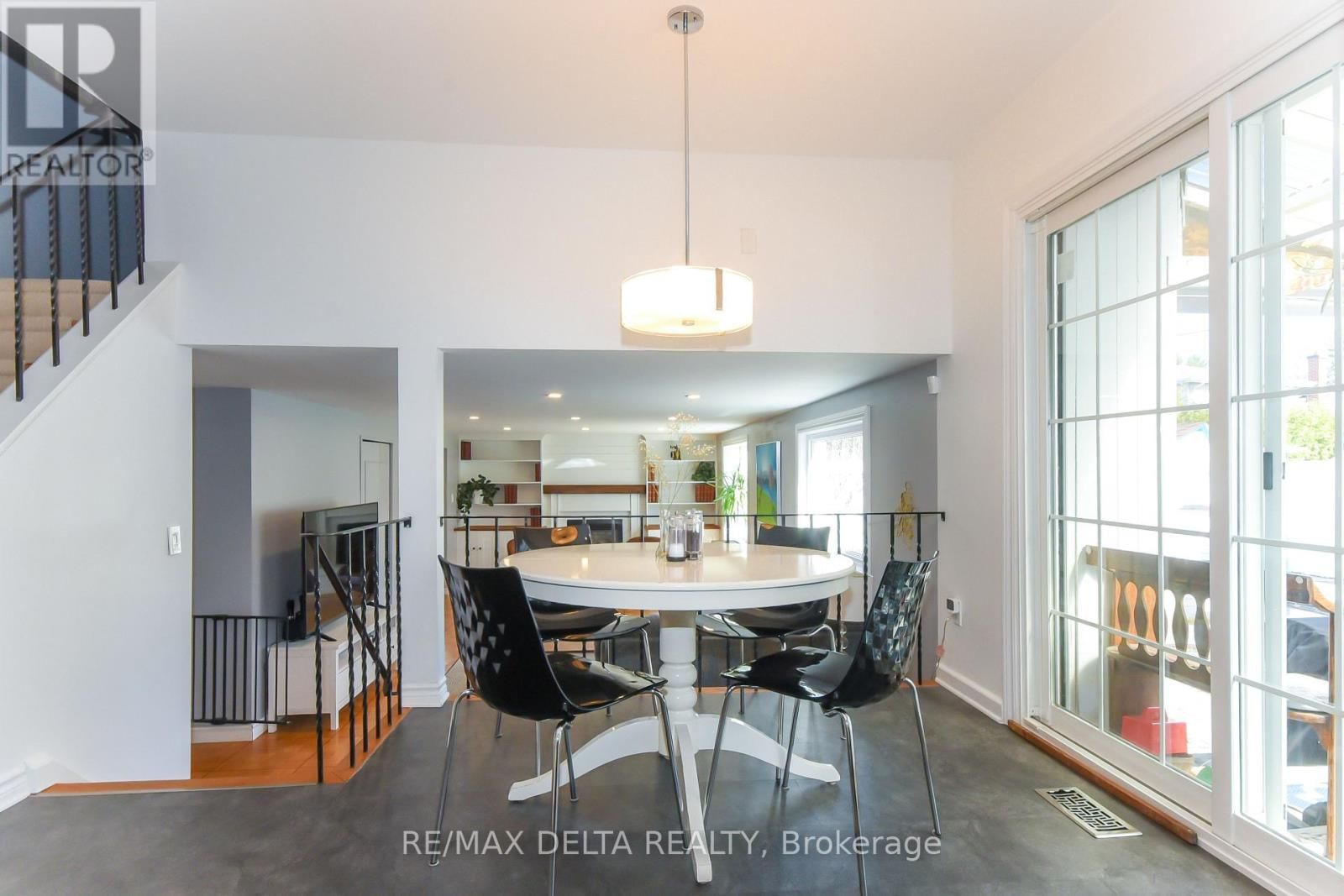 13 PARKLANE COURT Image 13