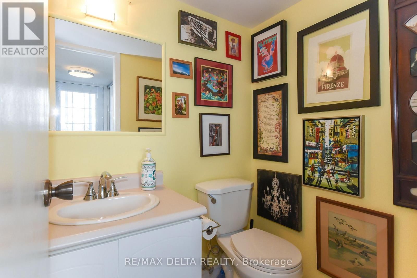 13 PARKLANE COURT Image 18