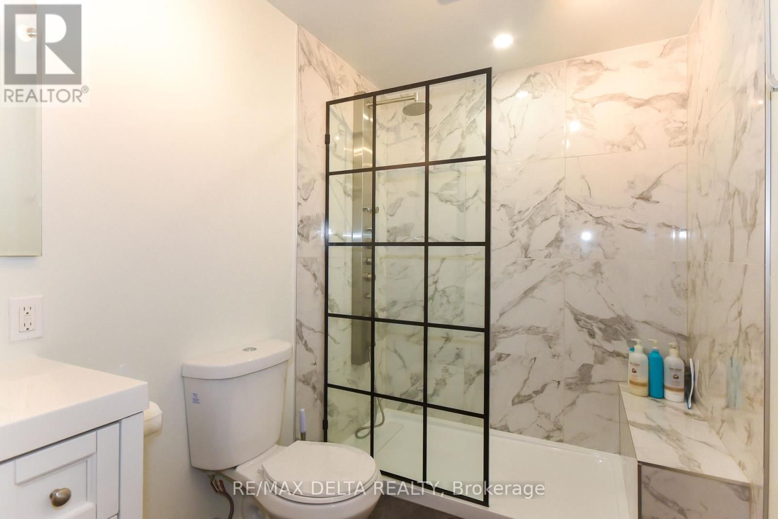 13 PARKLANE COURT Image 28